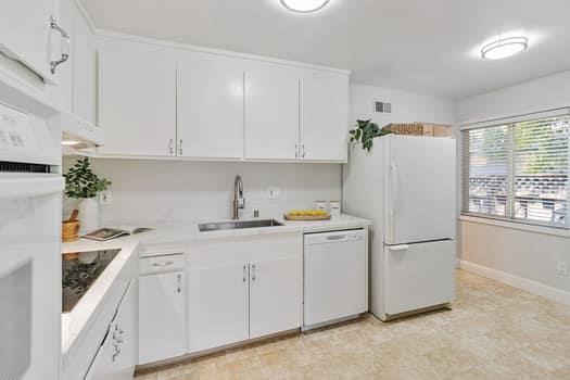 Detail Gallery Image 13 of 38 For 1682 Provincetown Dr, San Jose,  CA 95129 - 3 Beds | 2 Baths