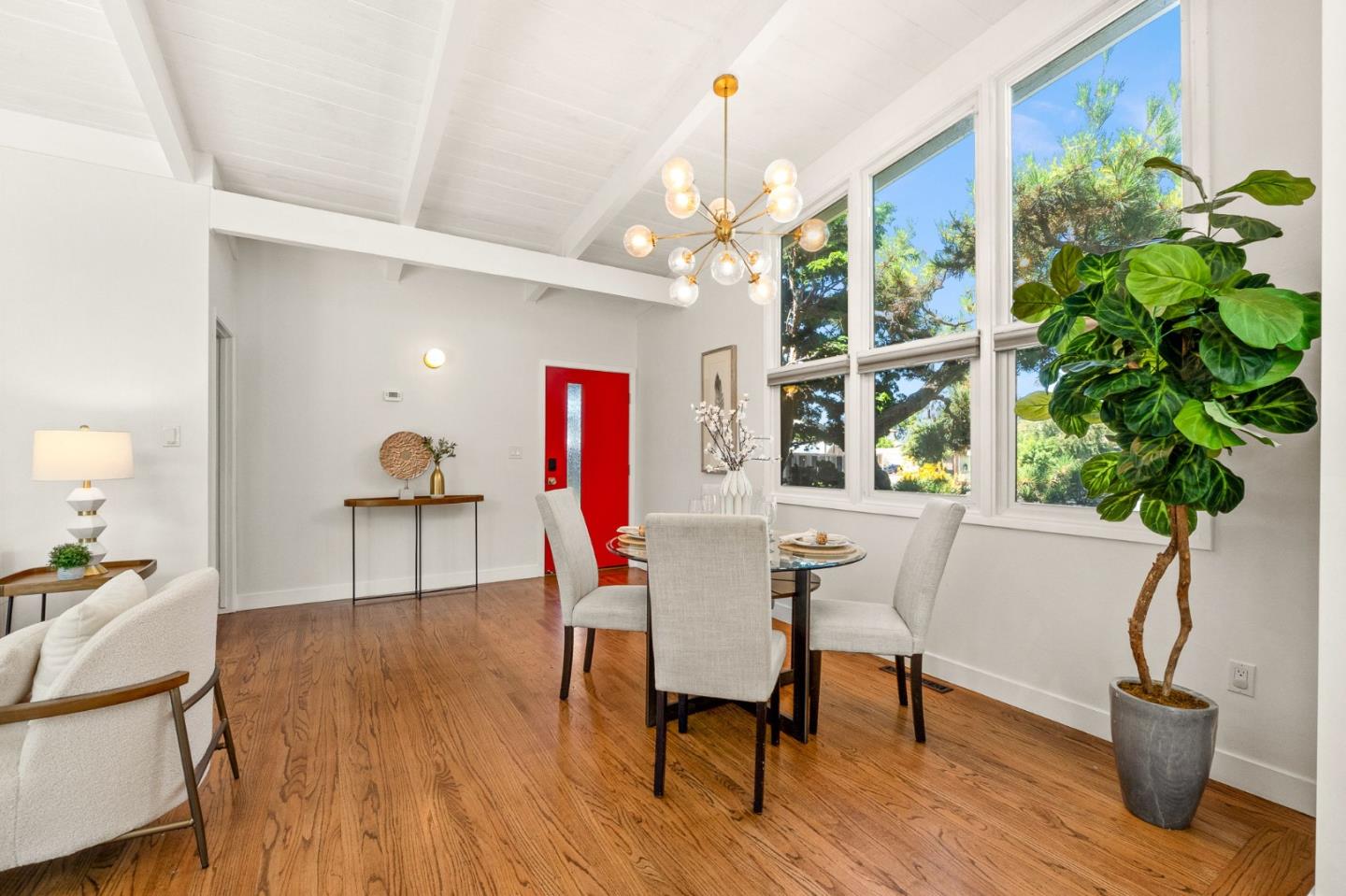 Detail Gallery Image 10 of 49 For 49 Gresel St, Hayward,  CA 94544 - 3 Beds | 2 Baths