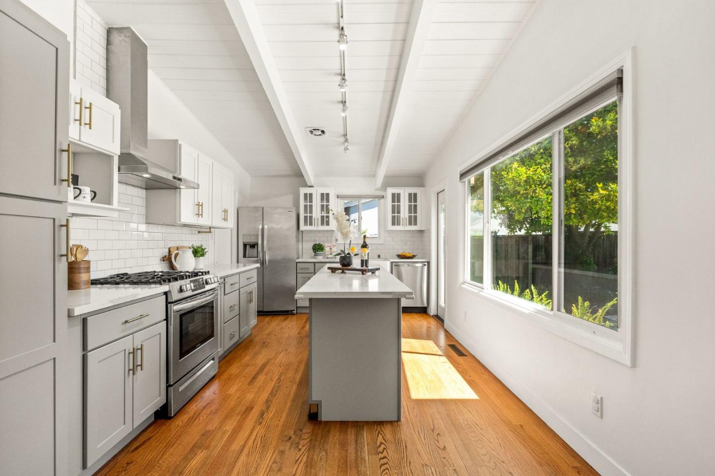 Detail Gallery Image 16 of 49 For 49 Gresel St, Hayward,  CA 94544 - 3 Beds | 2 Baths
