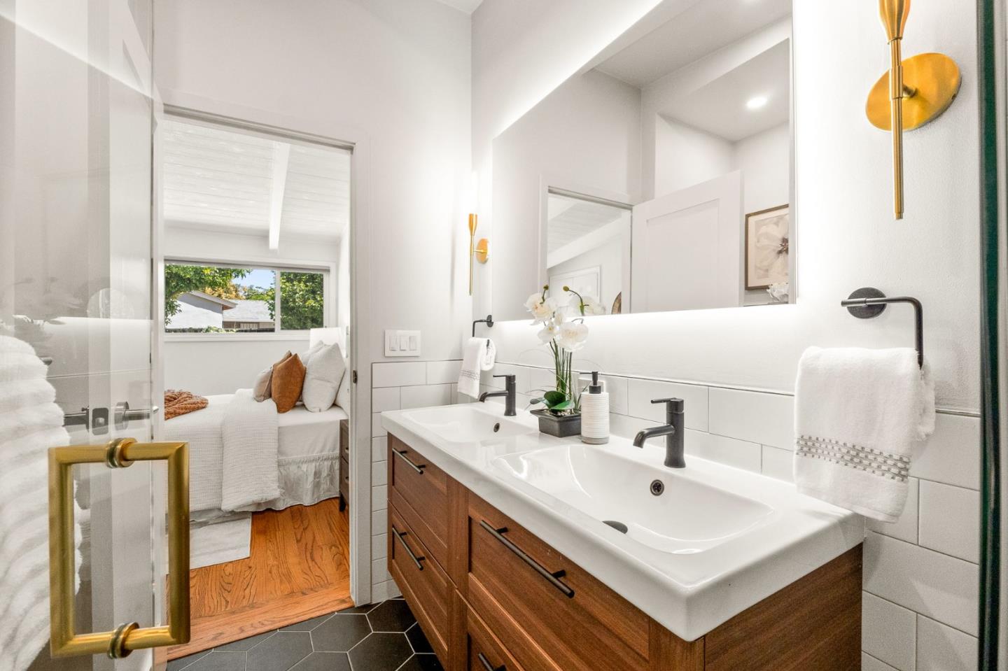 Detail Gallery Image 35 of 49 For 49 Gresel St, Hayward,  CA 94544 - 3 Beds | 2 Baths