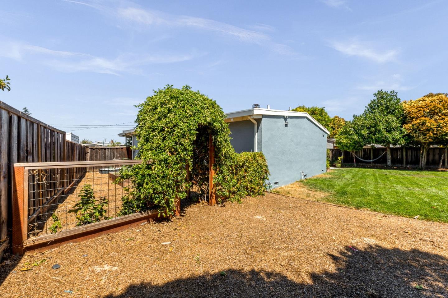 Detail Gallery Image 44 of 49 For 49 Gresel St, Hayward,  CA 94544 - 3 Beds | 2 Baths