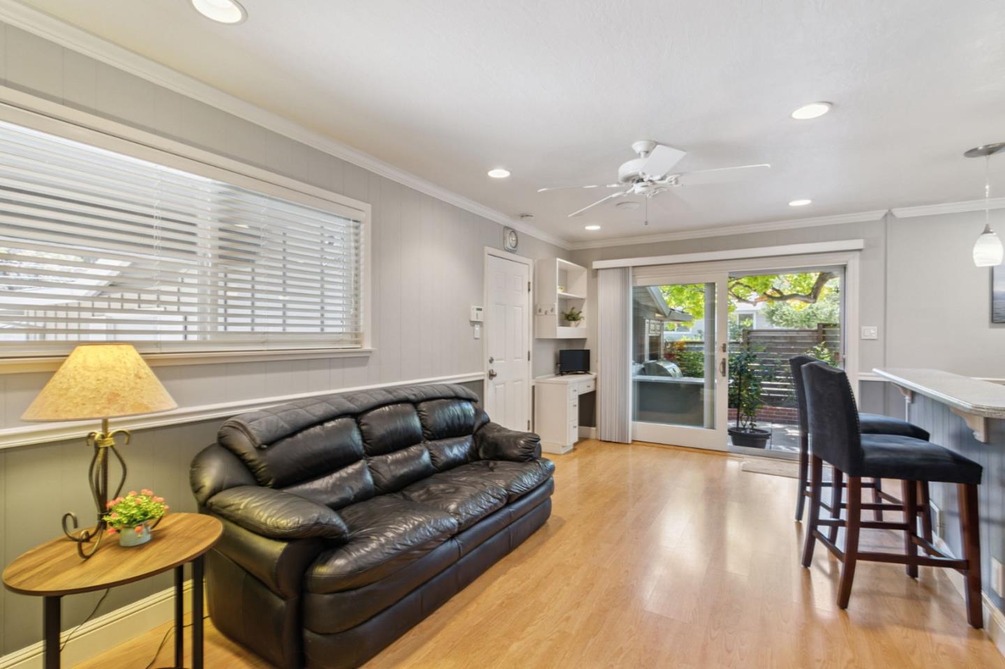 Detail Gallery Image 14 of 48 For 2920 Brittan Ave, San Carlos,  CA 94070 - 3 Beds | 2 Baths