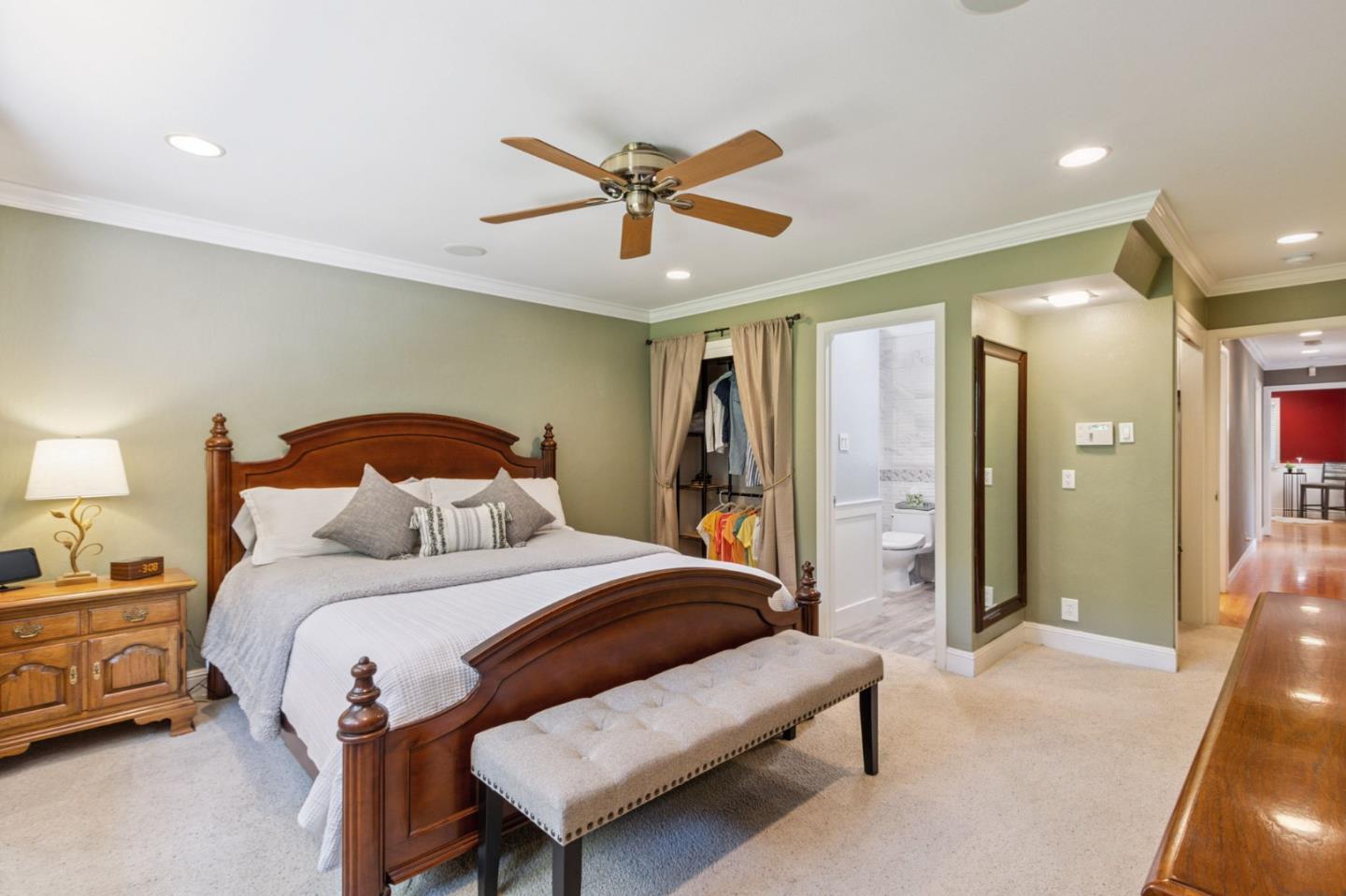 Detail Gallery Image 18 of 48 For 2920 Brittan Ave, San Carlos,  CA 94070 - 3 Beds | 2 Baths