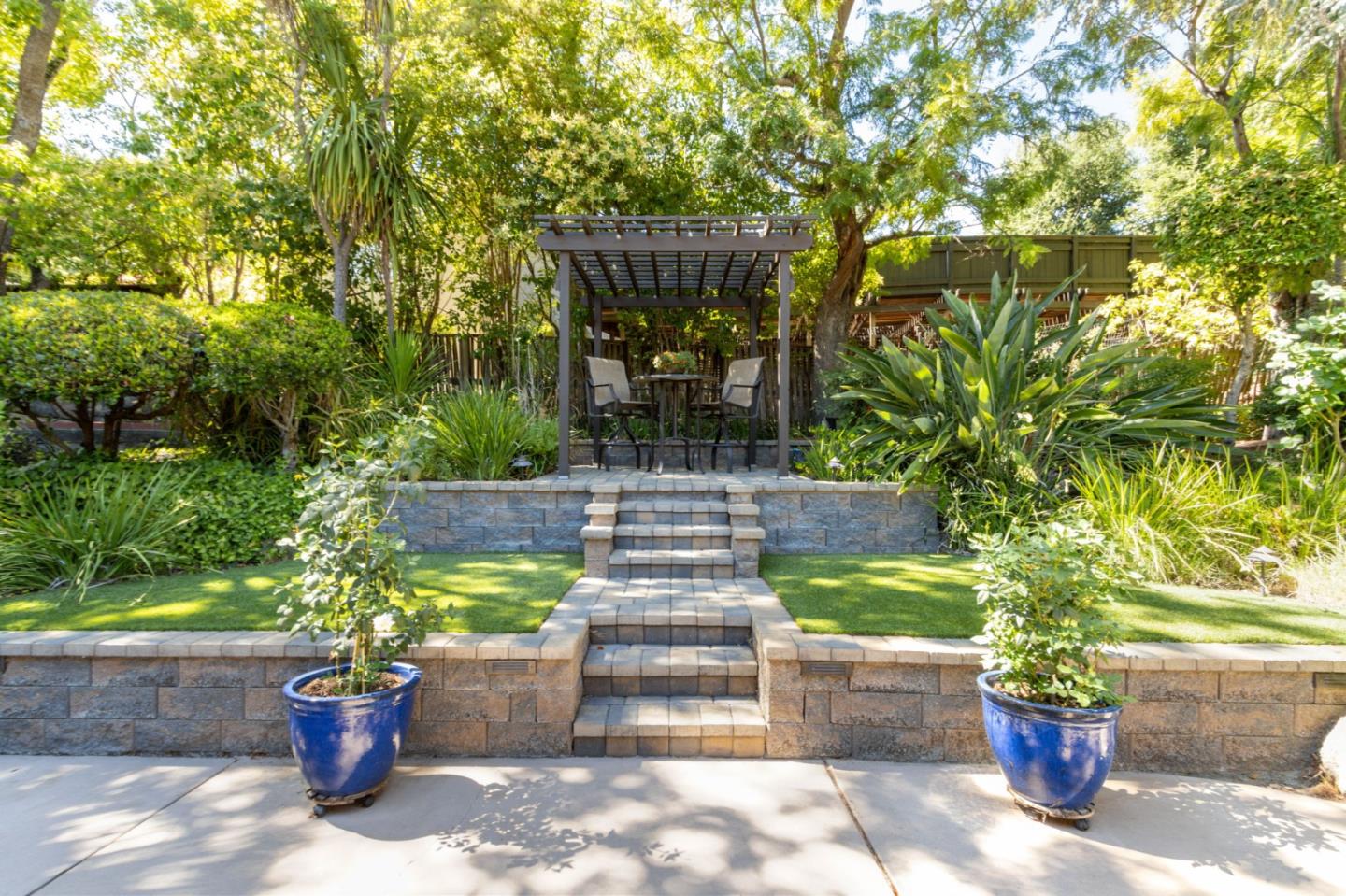 Detail Gallery Image 29 of 48 For 2920 Brittan Ave, San Carlos,  CA 94070 - 3 Beds | 2 Baths