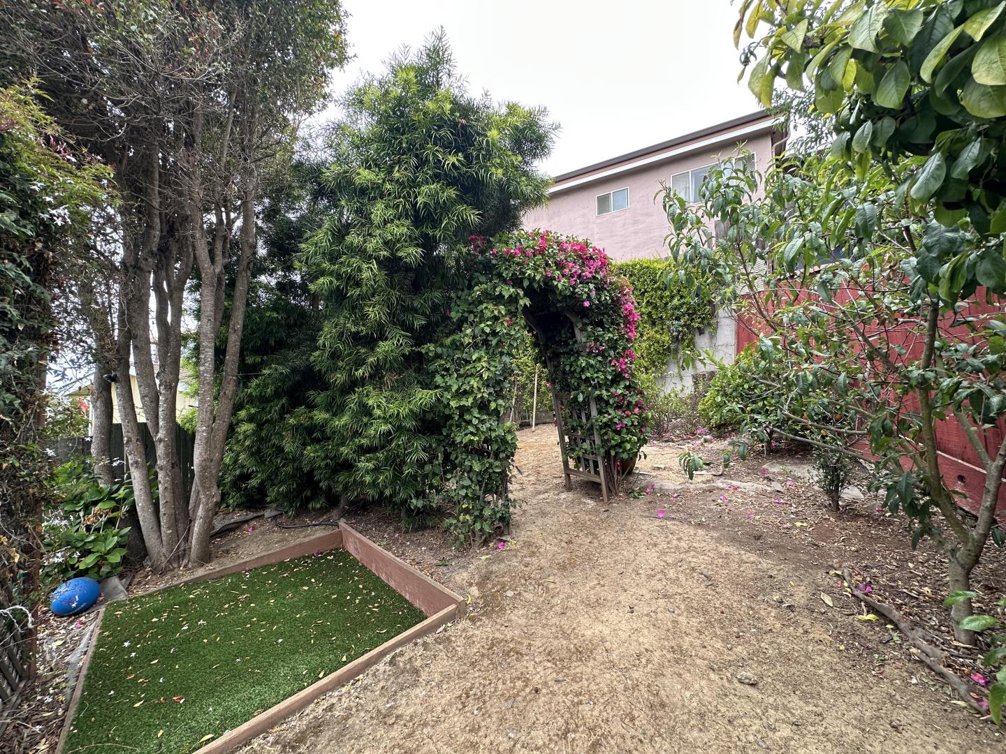Detail Gallery Image 19 of 20 For 111 Chapman Ave, South San Francisco,  CA 94080 - 3 Beds | 2 Baths