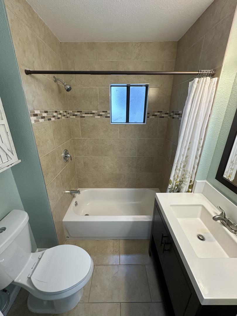 Detail Gallery Image 9 of 20 For 111 Chapman Ave, South San Francisco,  CA 94080 - 3 Beds | 2 Baths