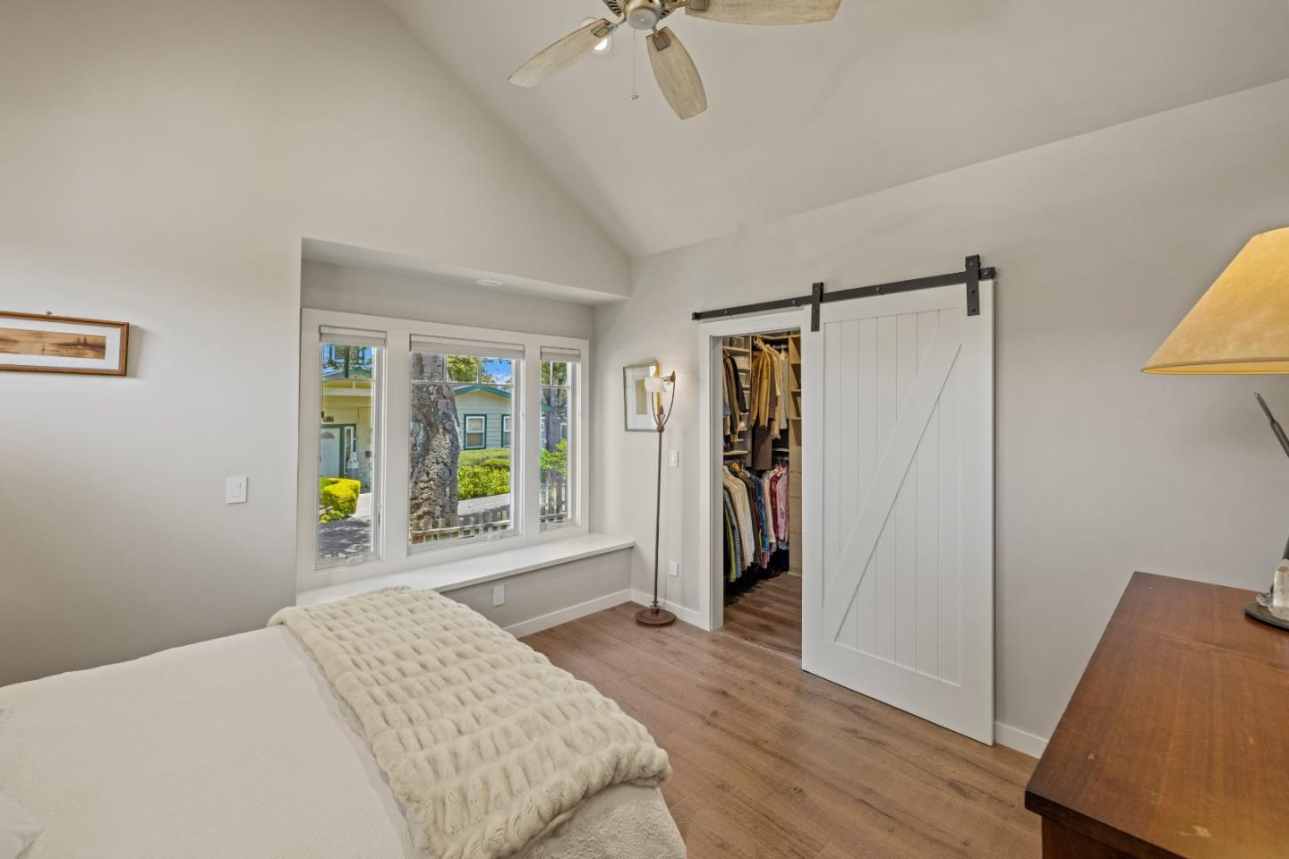 Detail Gallery Image 15 of 29 For 222 Wood St, Pacific Grove,  CA 93950 - 2 Beds | 2 Baths