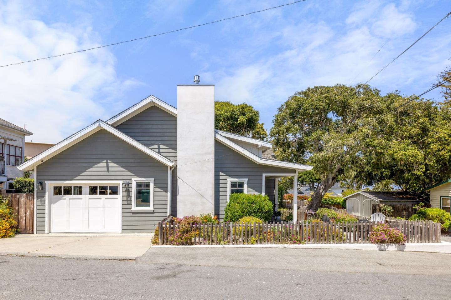 Detail Gallery Image 22 of 29 For 222 Wood St, Pacific Grove,  CA 93950 - 2 Beds | 2 Baths