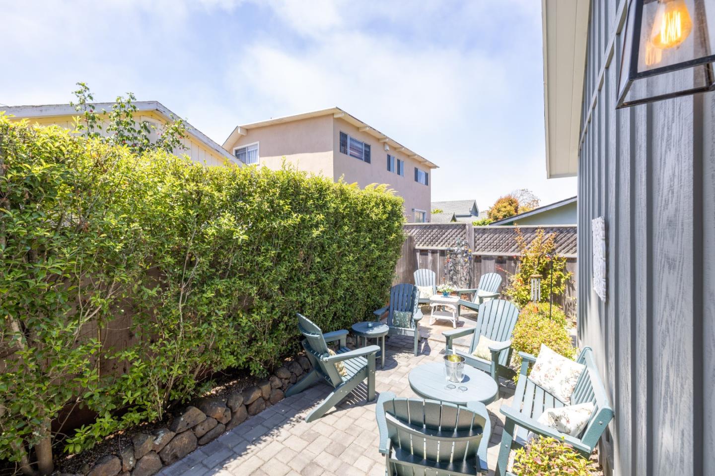Detail Gallery Image 24 of 29 For 222 Wood St, Pacific Grove,  CA 93950 - 2 Beds | 2 Baths
