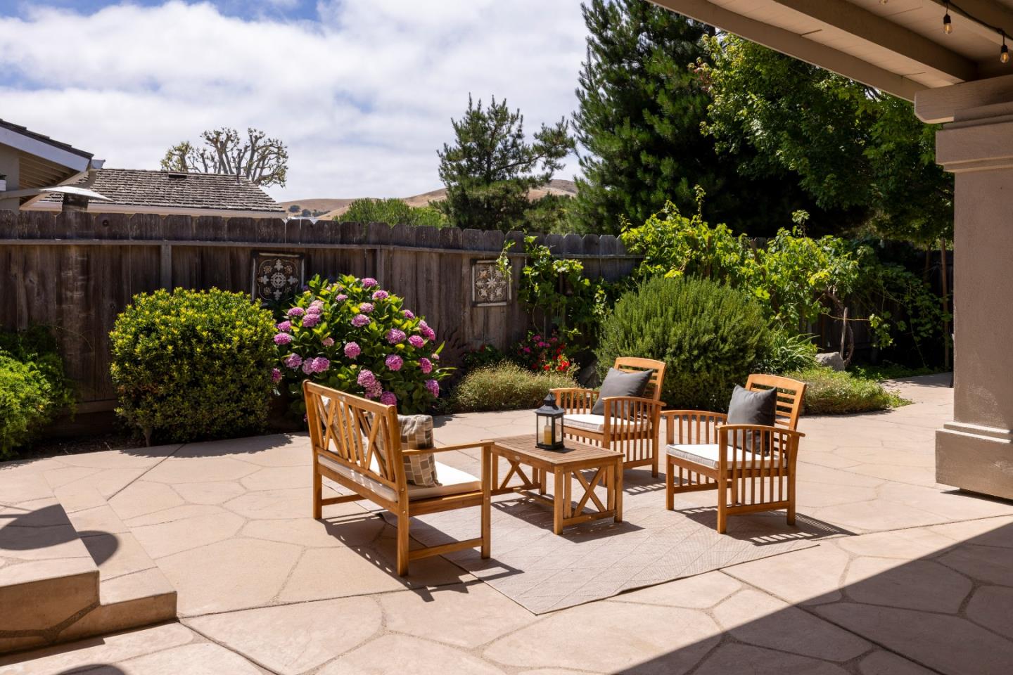 Detail Gallery Image 23 of 25 For 22820 Bravo Pl, Salinas,  CA 93908 - 4 Beds | 3 Baths