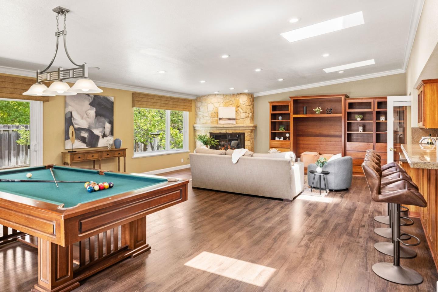 Detail Gallery Image 9 of 25 For 22820 Bravo Pl, Salinas,  CA 93908 - 4 Beds | 3 Baths