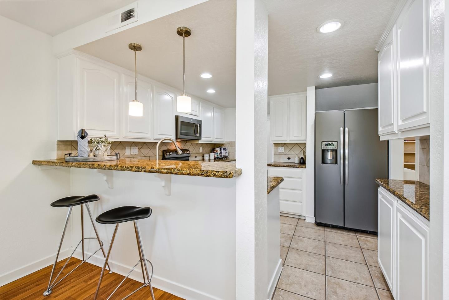 Detail Gallery Image 16 of 66 For 3585 Flint Creek Dr, San Jose,  CA 95148 - 2 Beds | 2/1 Baths