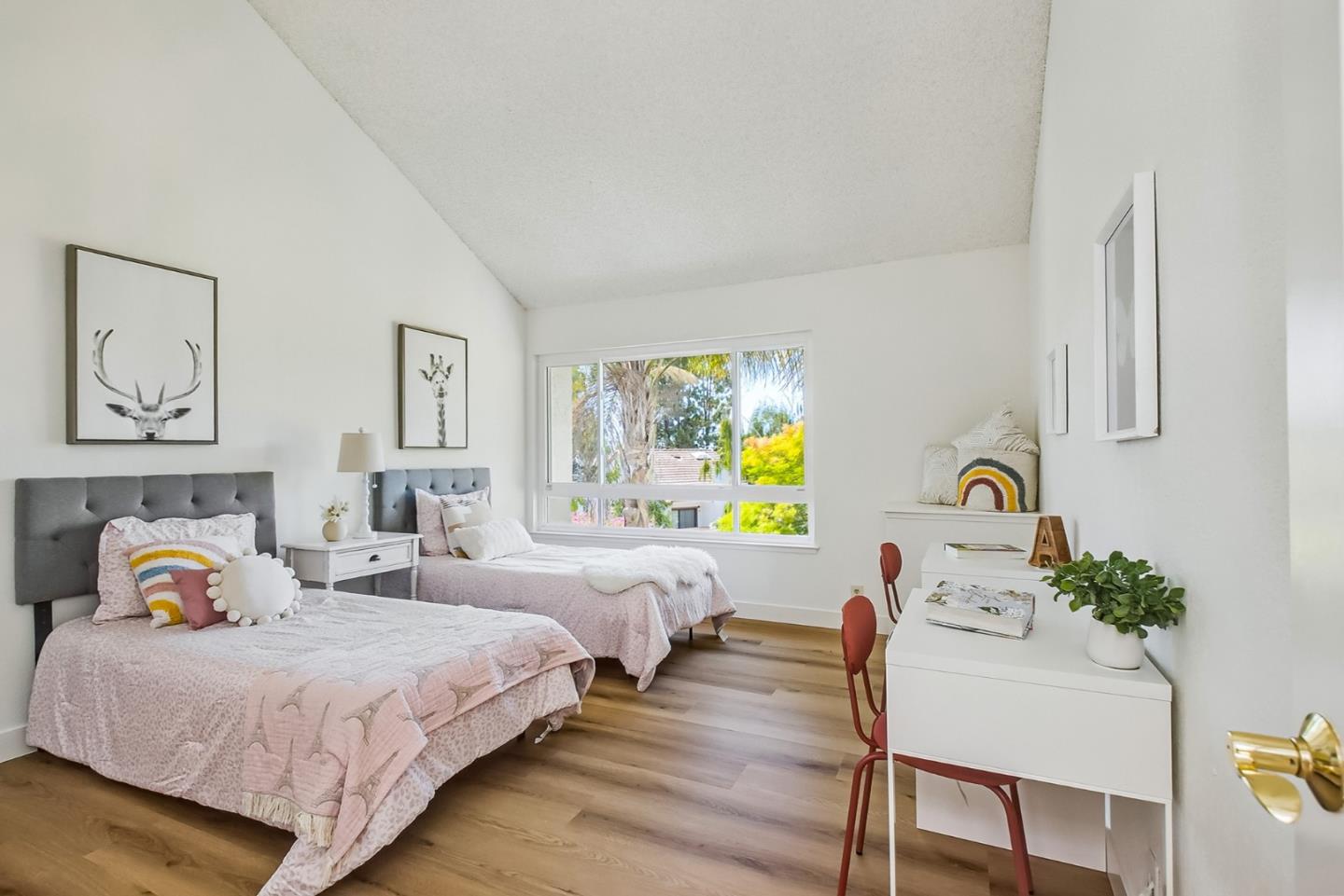 Detail Gallery Image 28 of 66 For 3585 Flint Creek Dr, San Jose,  CA 95148 - 2 Beds | 2/1 Baths