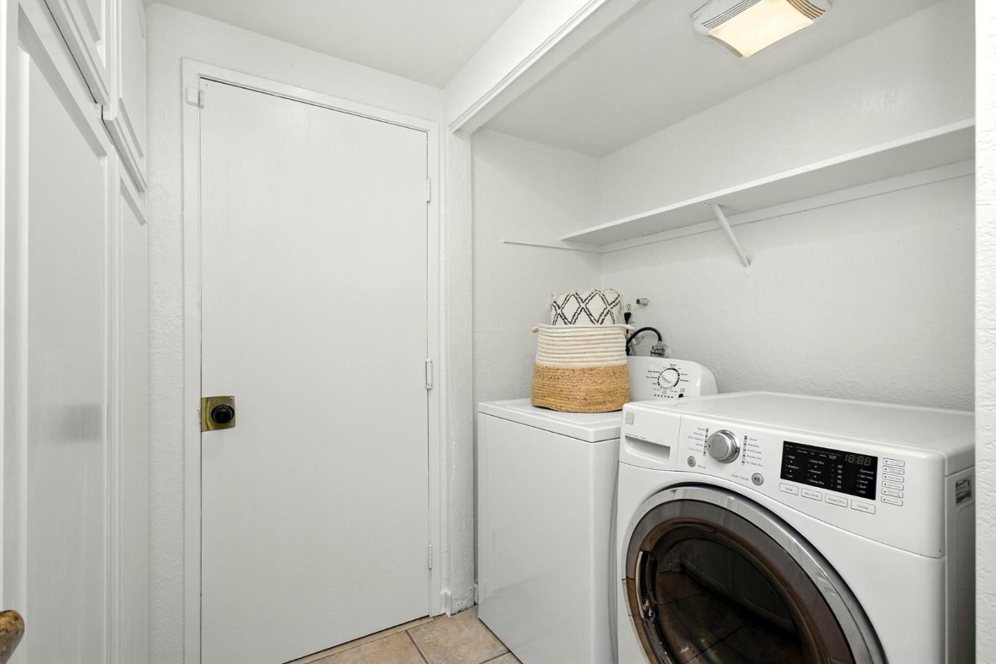 Detail Gallery Image 34 of 66 For 3585 Flint Creek Dr, San Jose,  CA 95148 - 2 Beds | 2/1 Baths