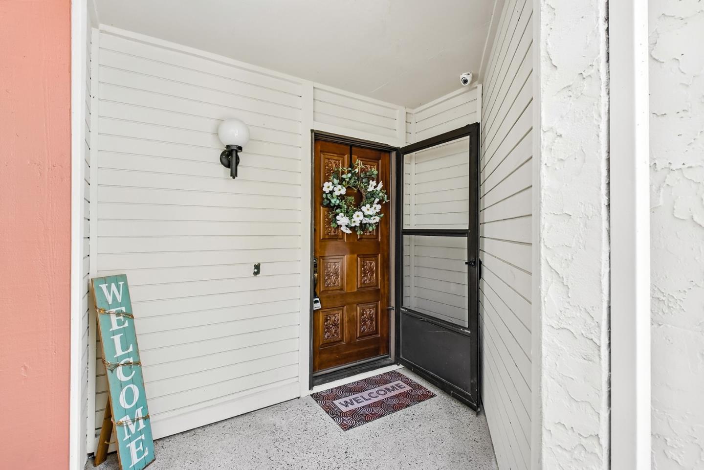 Detail Gallery Image 5 of 66 For 3585 Flint Creek Dr, San Jose,  CA 95148 - 2 Beds | 2/1 Baths