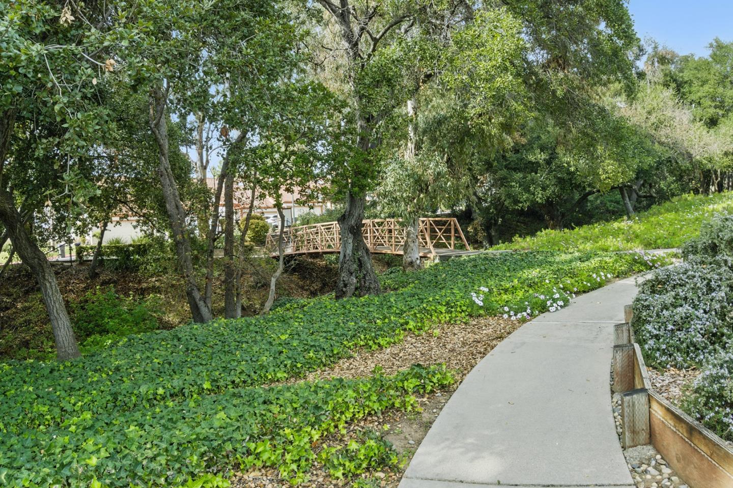 Detail Gallery Image 60 of 66 For 3585 Flint Creek Dr, San Jose,  CA 95148 - 2 Beds | 2/1 Baths