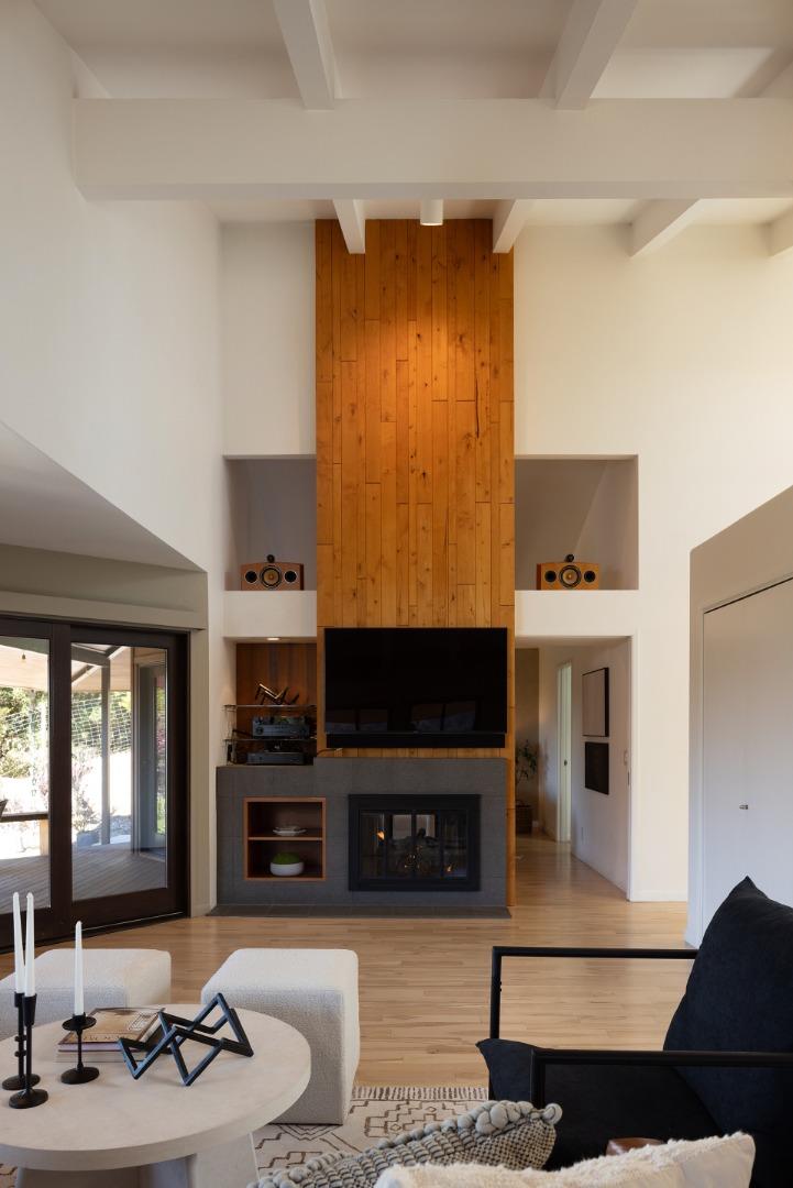 Detail Gallery Image 13 of 40 For 265 Nido Way, Carmel Valley,  CA 93924 - 2 Beds | 2 Baths