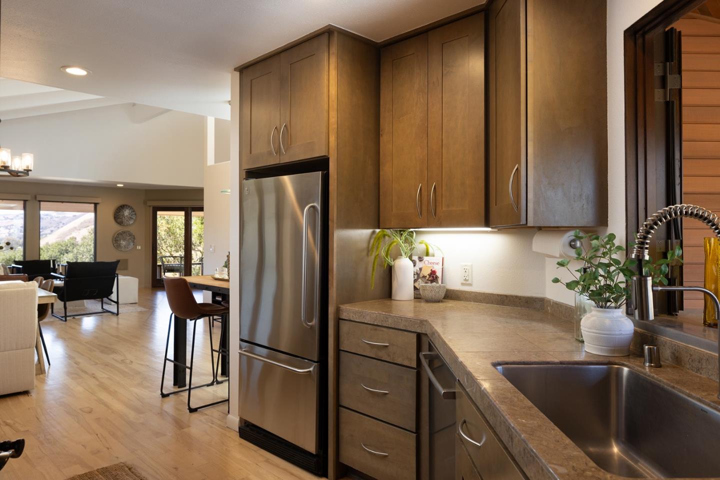 Detail Gallery Image 15 of 40 For 265 Nido Way, Carmel Valley,  CA 93924 - 2 Beds | 2 Baths