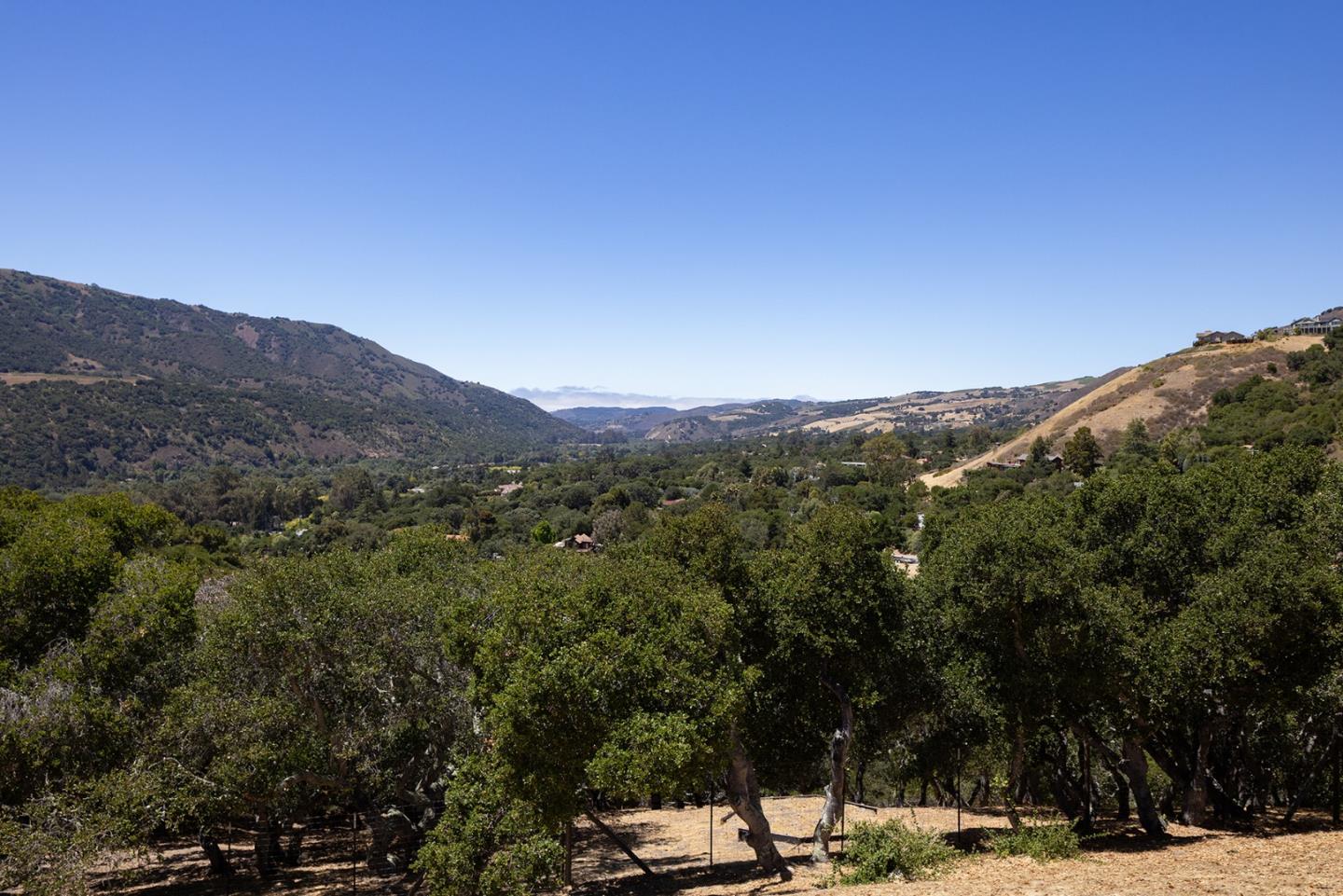 Detail Gallery Image 27 of 40 For 265 Nido Way, Carmel Valley,  CA 93924 - 2 Beds | 2 Baths