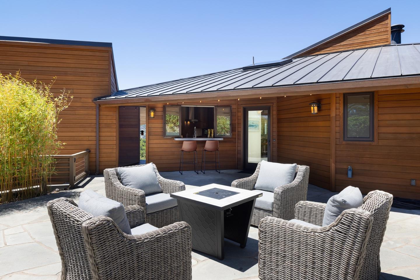 Detail Gallery Image 5 of 40 For 265 Nido Way, Carmel Valley,  CA 93924 - 2 Beds | 2 Baths