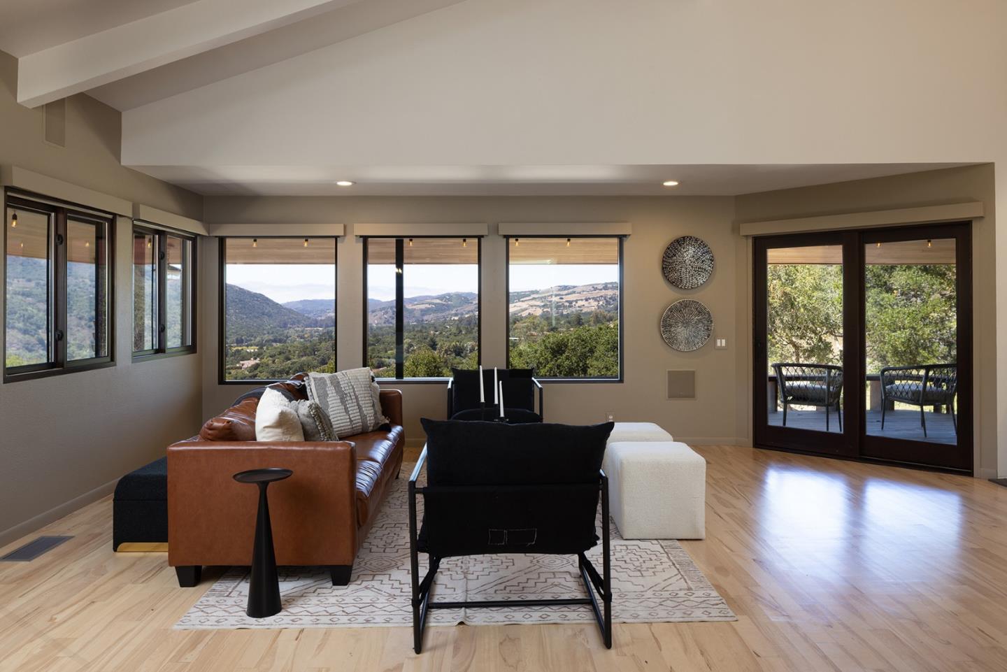 Detail Gallery Image 8 of 40 For 265 Nido Way, Carmel Valley,  CA 93924 - 2 Beds | 2 Baths