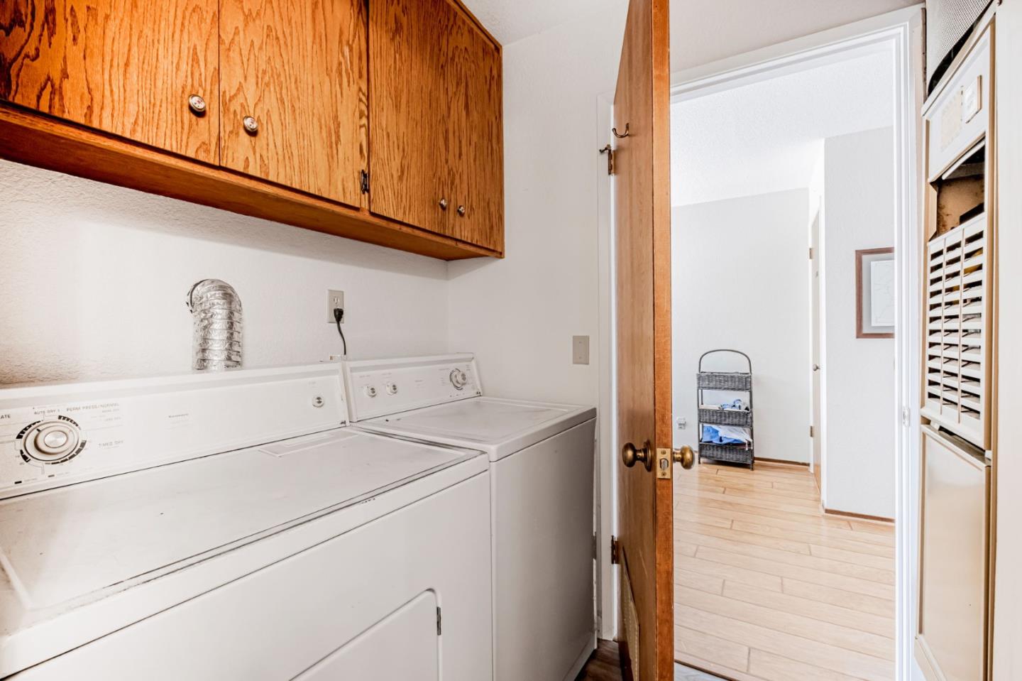 Detail Gallery Image 15 of 30 For 3975 Bramble Ln #C,  Santa Cruz,  CA 95062 - 2 Beds | 2/1 Baths