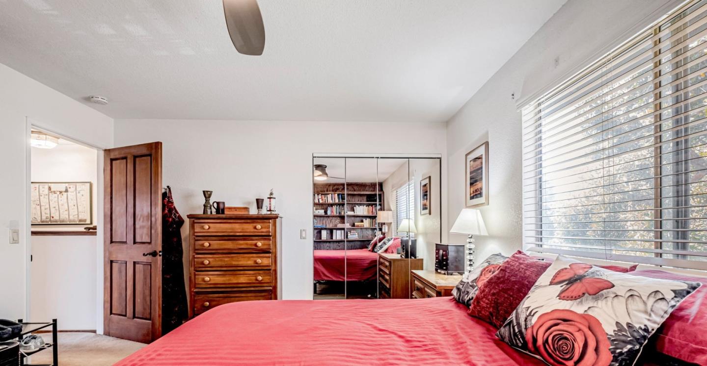 Detail Gallery Image 23 of 30 For 3975 Bramble Ln #C,  Santa Cruz,  CA 95062 - 2 Beds | 2/1 Baths
