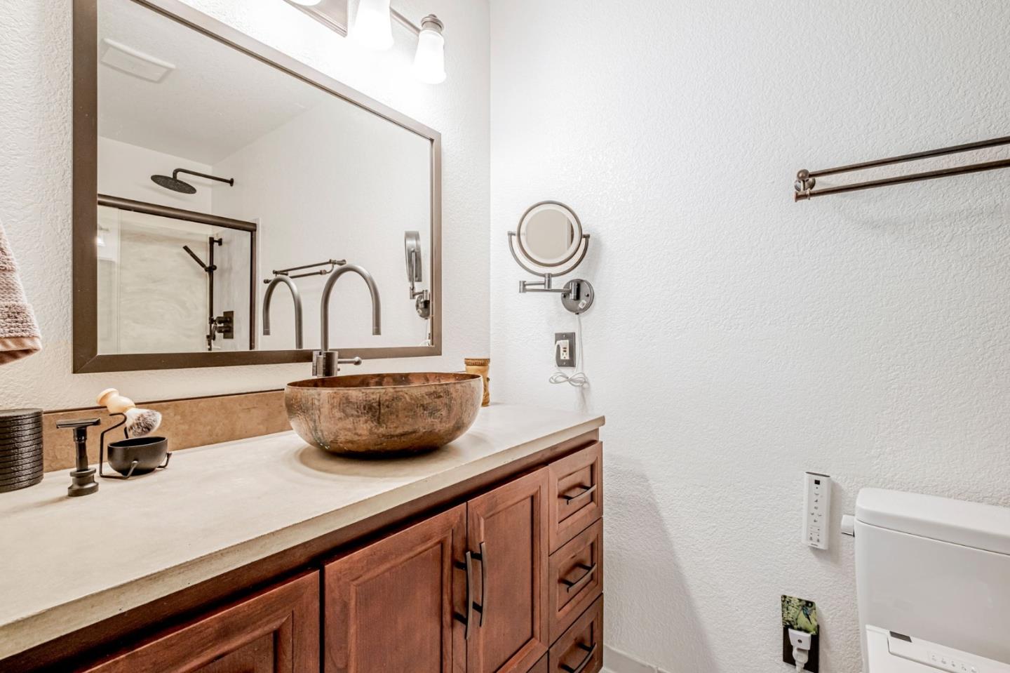 Detail Gallery Image 25 of 30 For 3975 Bramble Ln #C,  Santa Cruz,  CA 95062 - 2 Beds | 2/1 Baths