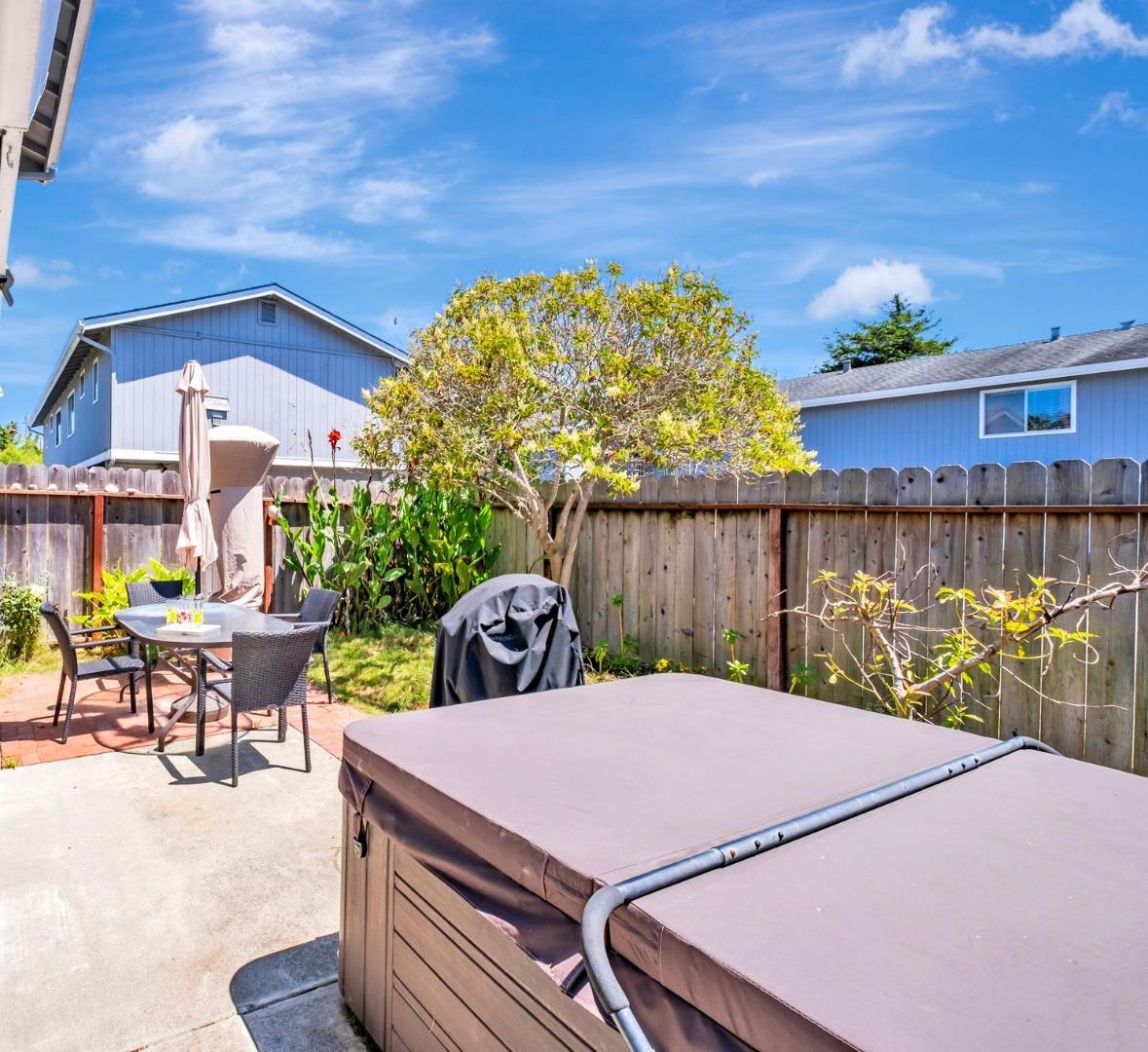 Detail Gallery Image 27 of 30 For 3975 Bramble Ln #C,  Santa Cruz,  CA 95062 - 2 Beds | 2/1 Baths