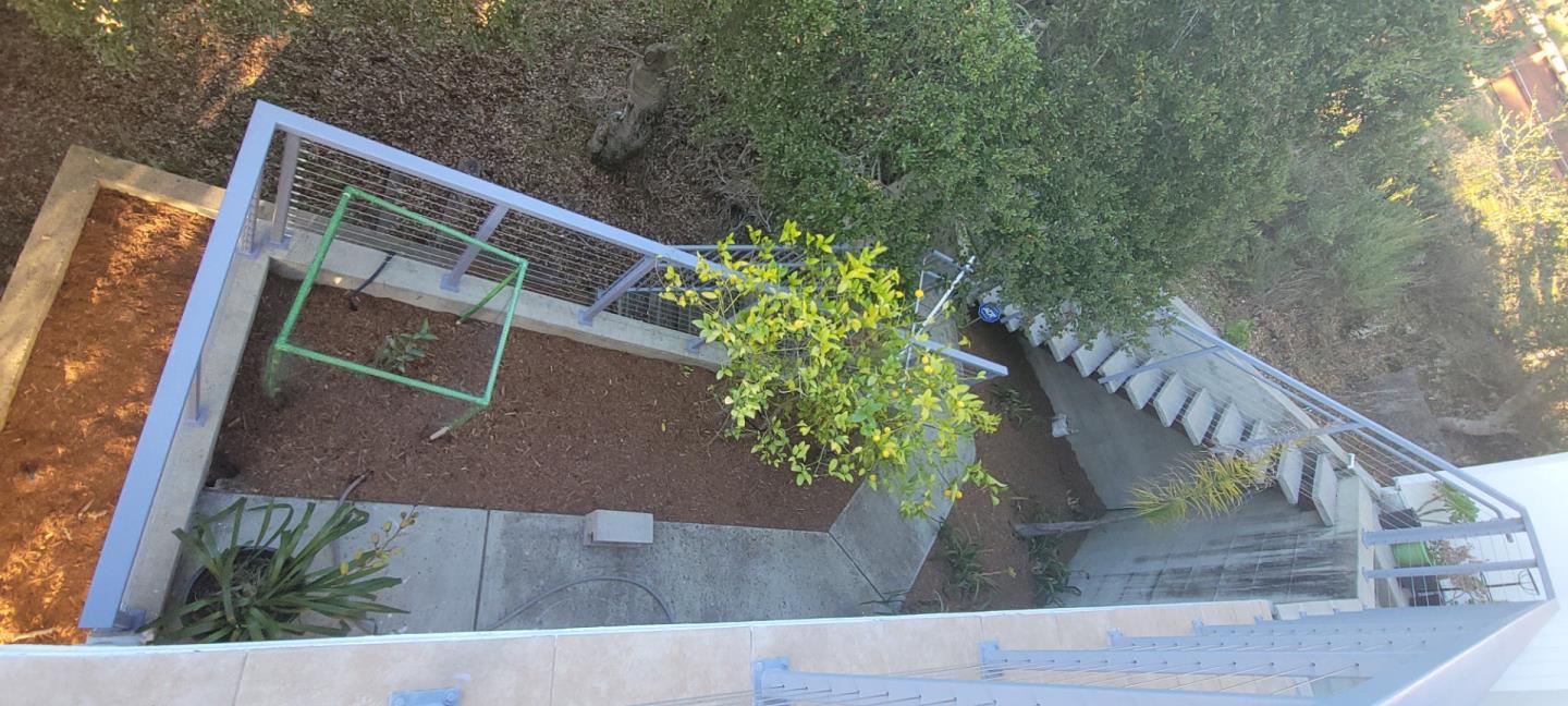 Detail Gallery Image 14 of 51 For 2612 Hallmark Dr, Belmont,  CA 94002 - 5 Beds | 4/1 Baths