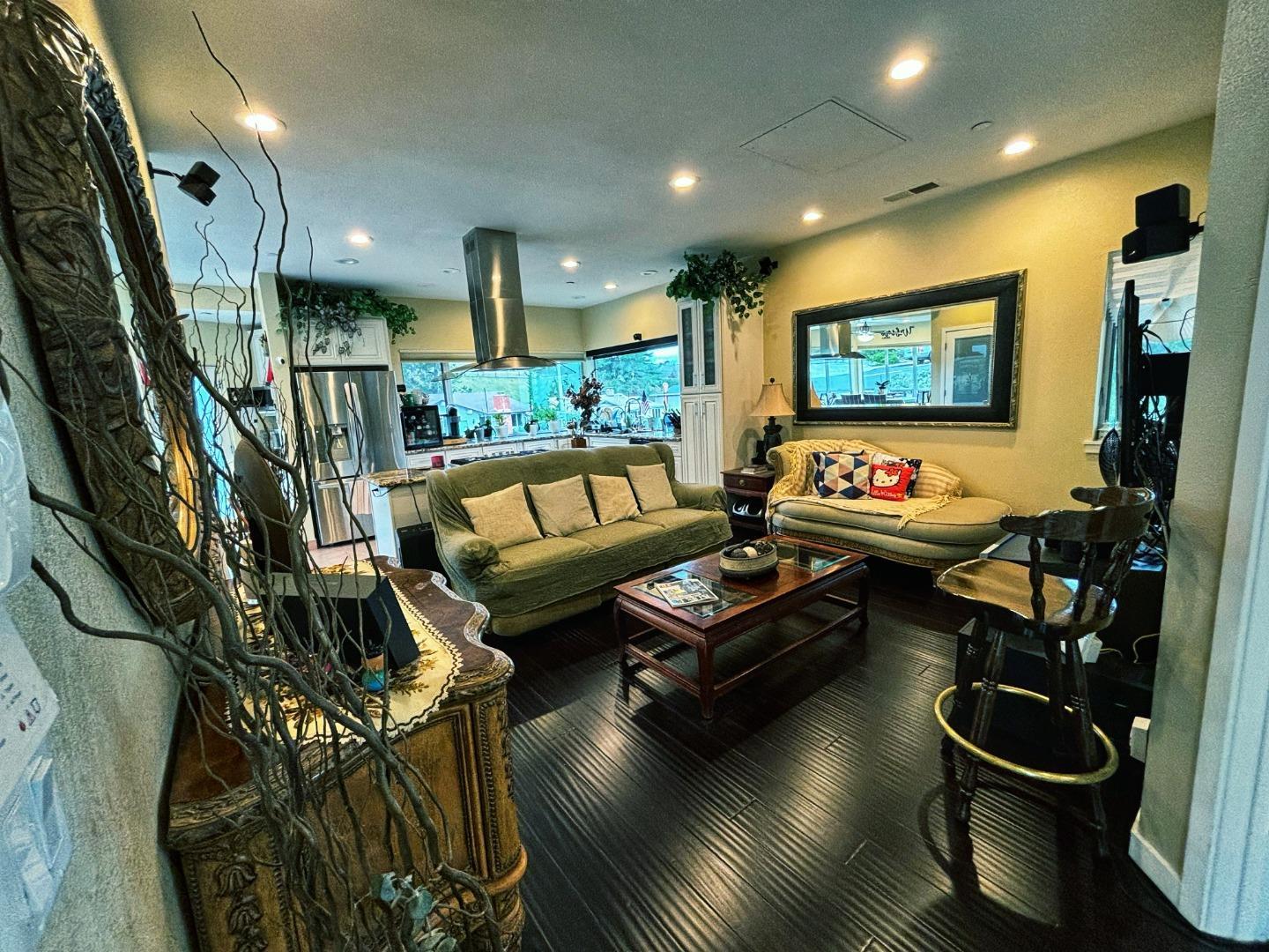 Detail Gallery Image 24 of 51 For 2612 Hallmark Dr, Belmont,  CA 94002 - 5 Beds | 4/1 Baths