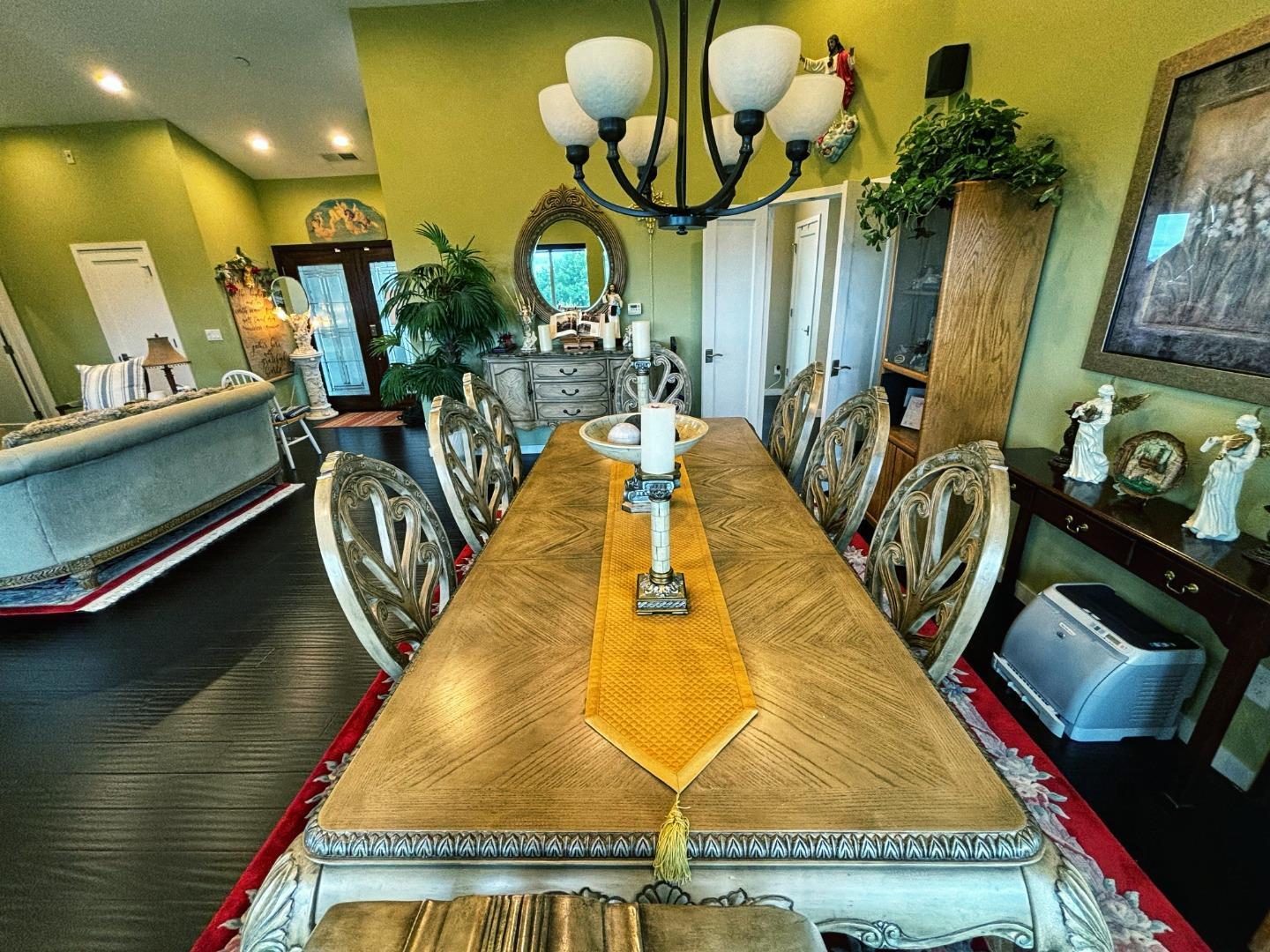 Detail Gallery Image 25 of 51 For 2612 Hallmark Dr, Belmont,  CA 94002 - 5 Beds | 4/1 Baths