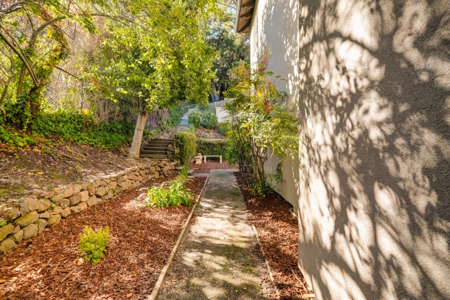 Detail Gallery Image 103 of 129 For 2855 Churchill Dr, Hillsborough,  CA 94010 - 5 Beds | 5/1 Baths