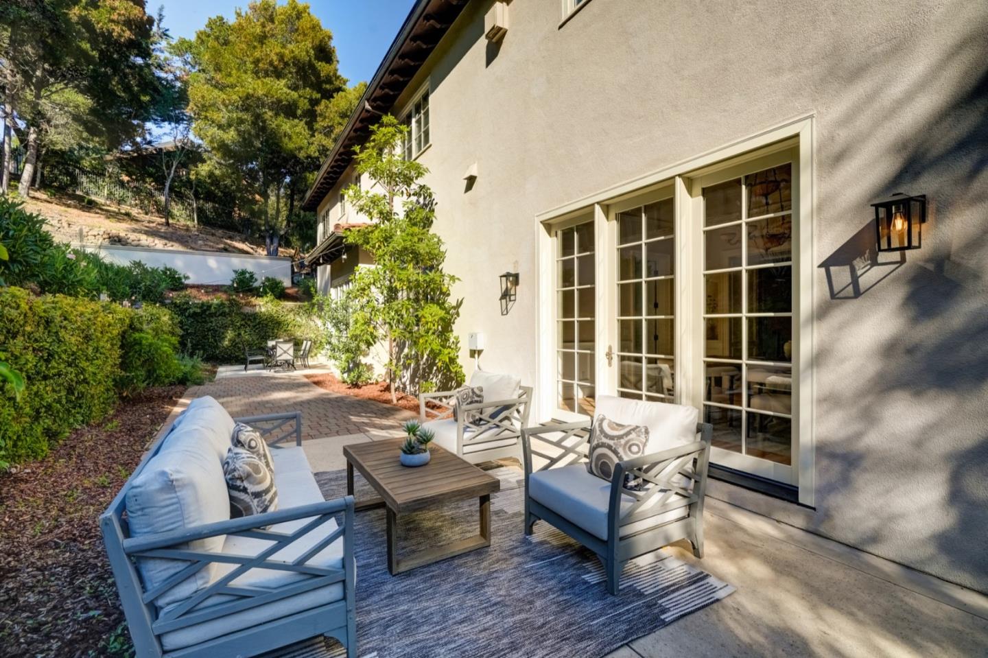 Detail Gallery Image 110 of 129 For 2855 Churchill Dr, Hillsborough,  CA 94010 - 5 Beds | 5/1 Baths