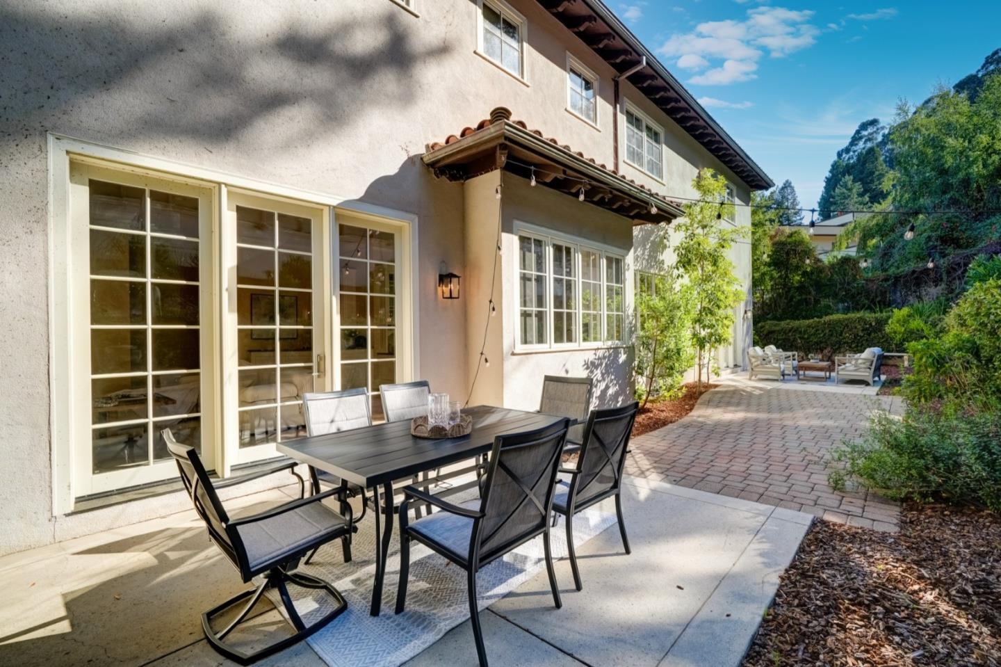 Detail Gallery Image 113 of 129 For 2855 Churchill Dr, Hillsborough,  CA 94010 - 5 Beds | 5/1 Baths