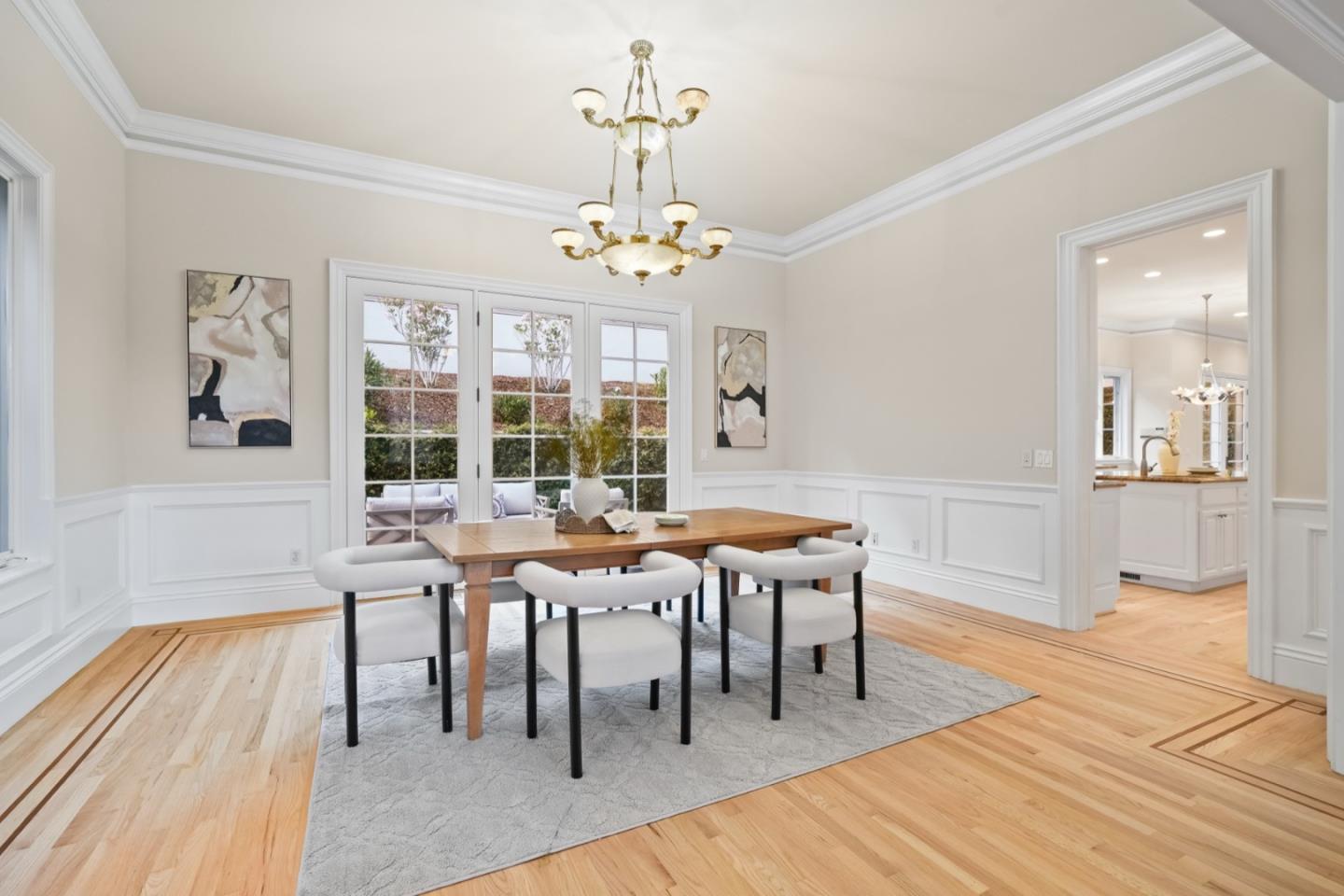 Detail Gallery Image 20 of 129 For 2855 Churchill Dr, Hillsborough,  CA 94010 - 5 Beds | 5/1 Baths