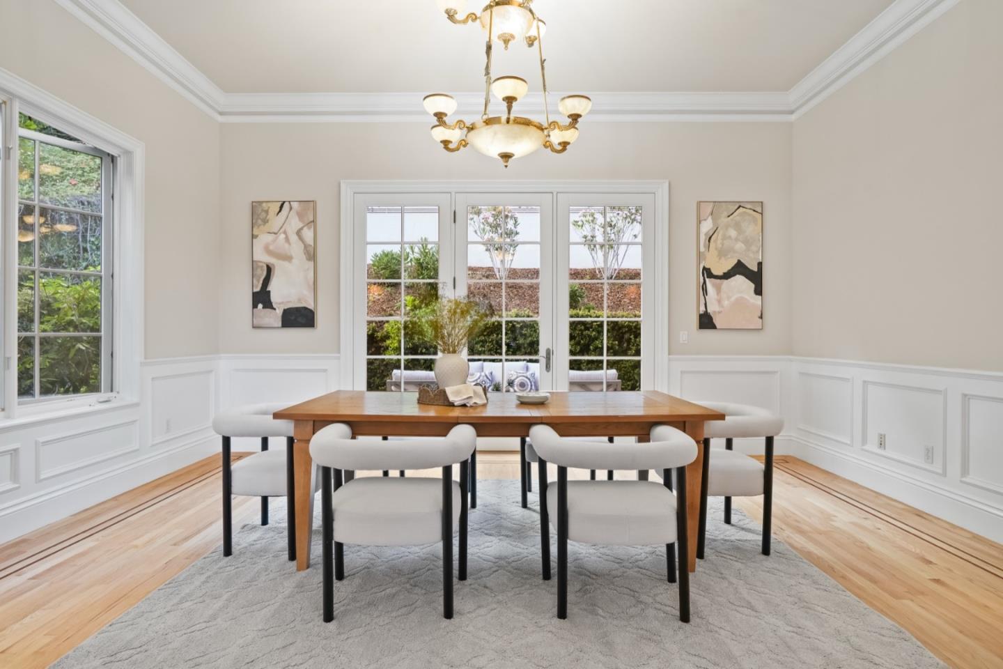 Detail Gallery Image 21 of 129 For 2855 Churchill Dr, Hillsborough,  CA 94010 - 5 Beds | 5/1 Baths