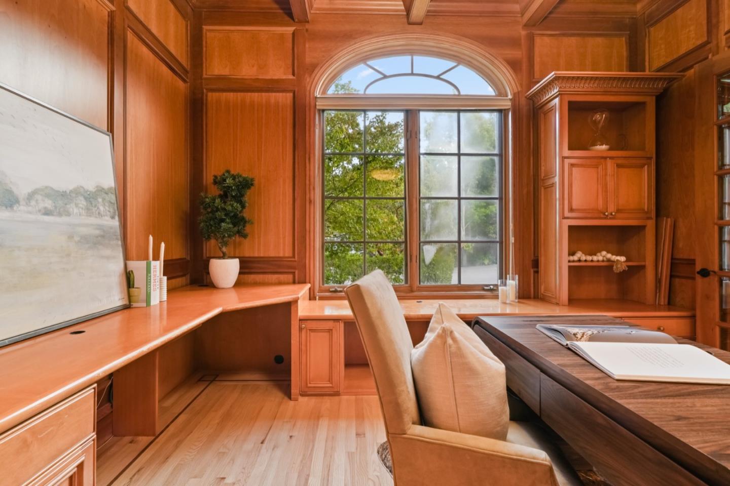 Detail Gallery Image 28 of 129 For 2855 Churchill Dr, Hillsborough,  CA 94010 - 5 Beds | 5/1 Baths