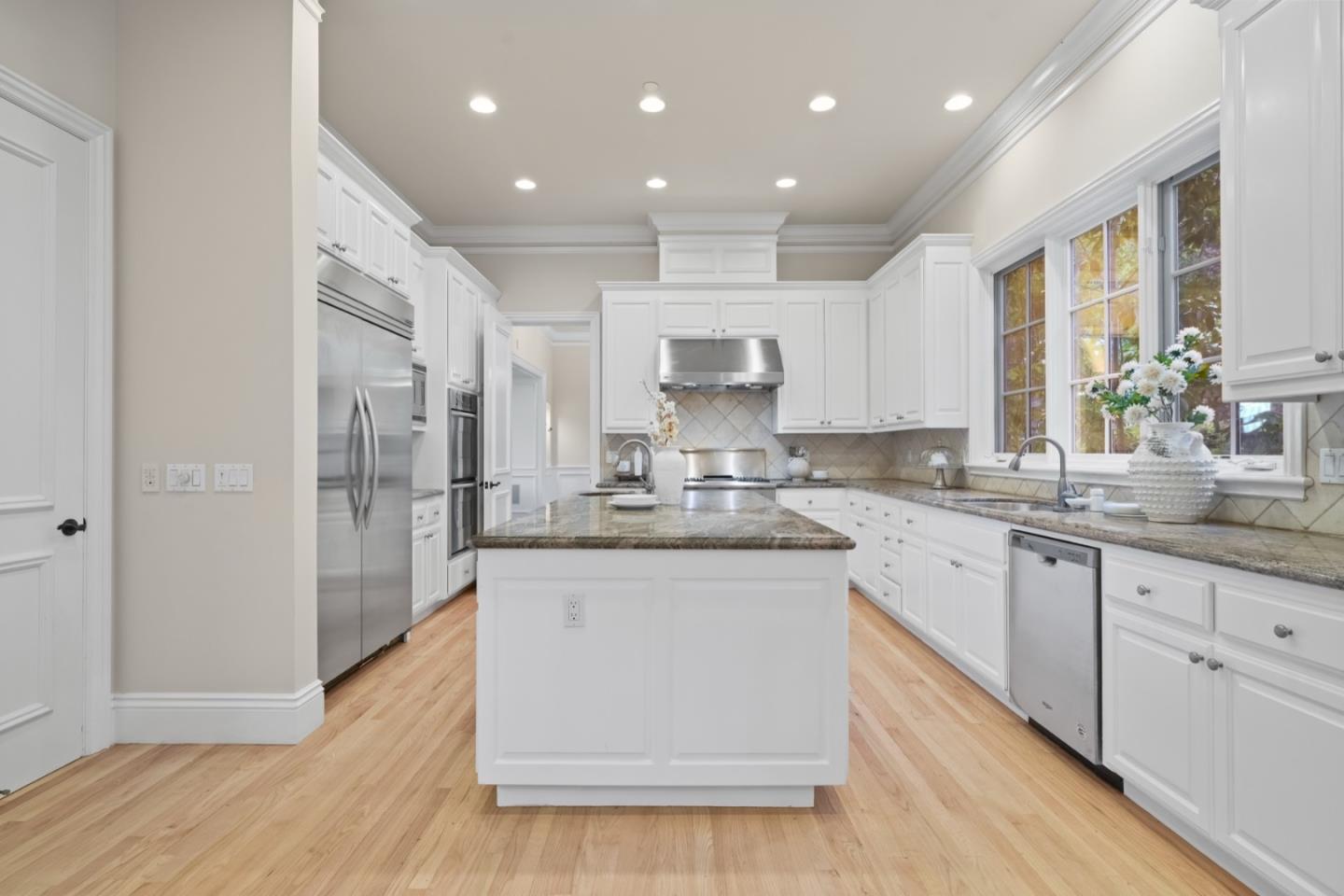 Detail Gallery Image 45 of 129 For 2855 Churchill Dr, Hillsborough,  CA 94010 - 5 Beds | 5/1 Baths
