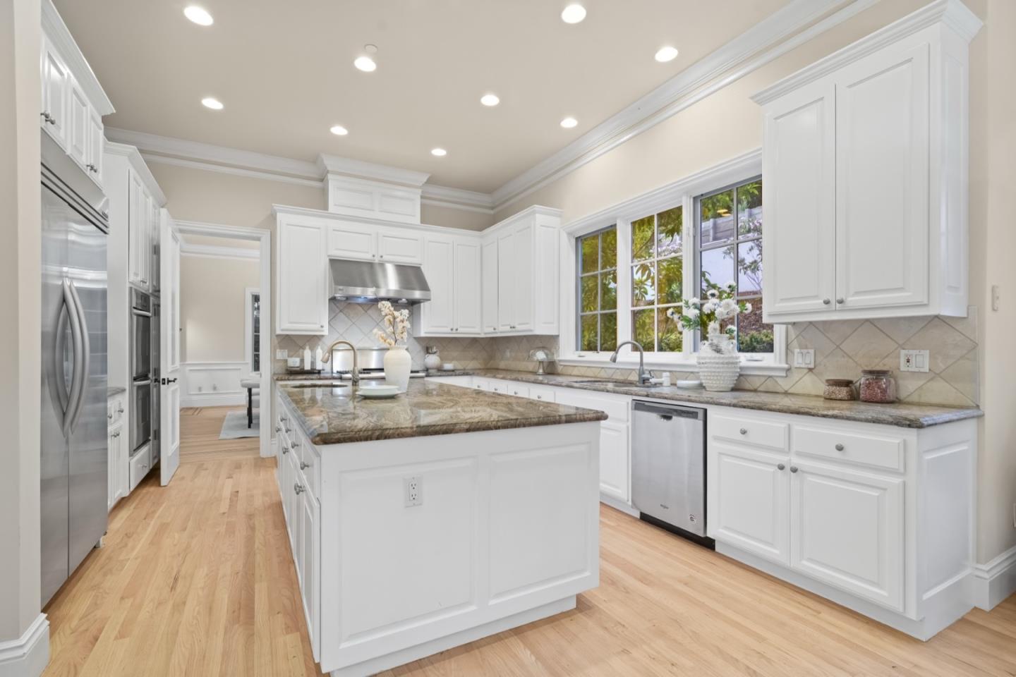 Detail Gallery Image 46 of 129 For 2855 Churchill Dr, Hillsborough,  CA 94010 - 5 Beds | 5/1 Baths