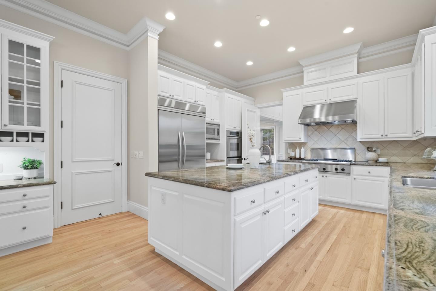Detail Gallery Image 47 of 129 For 2855 Churchill Dr, Hillsborough,  CA 94010 - 5 Beds | 5/1 Baths