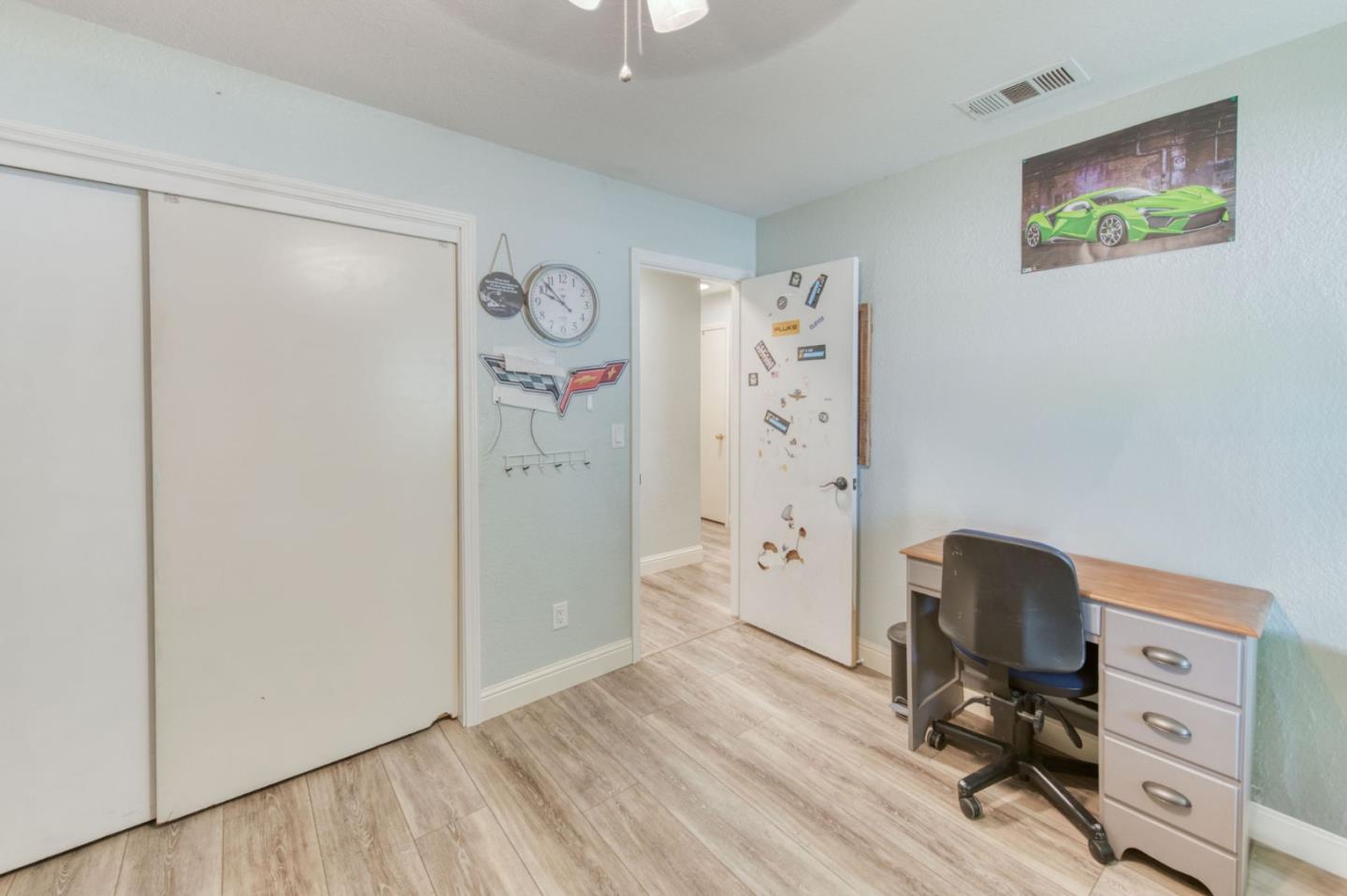 Detail Gallery Image 17 of 33 For 11 Magnolia Ave, Clovis,  CA 93611 - 4 Beds | 2 Baths
