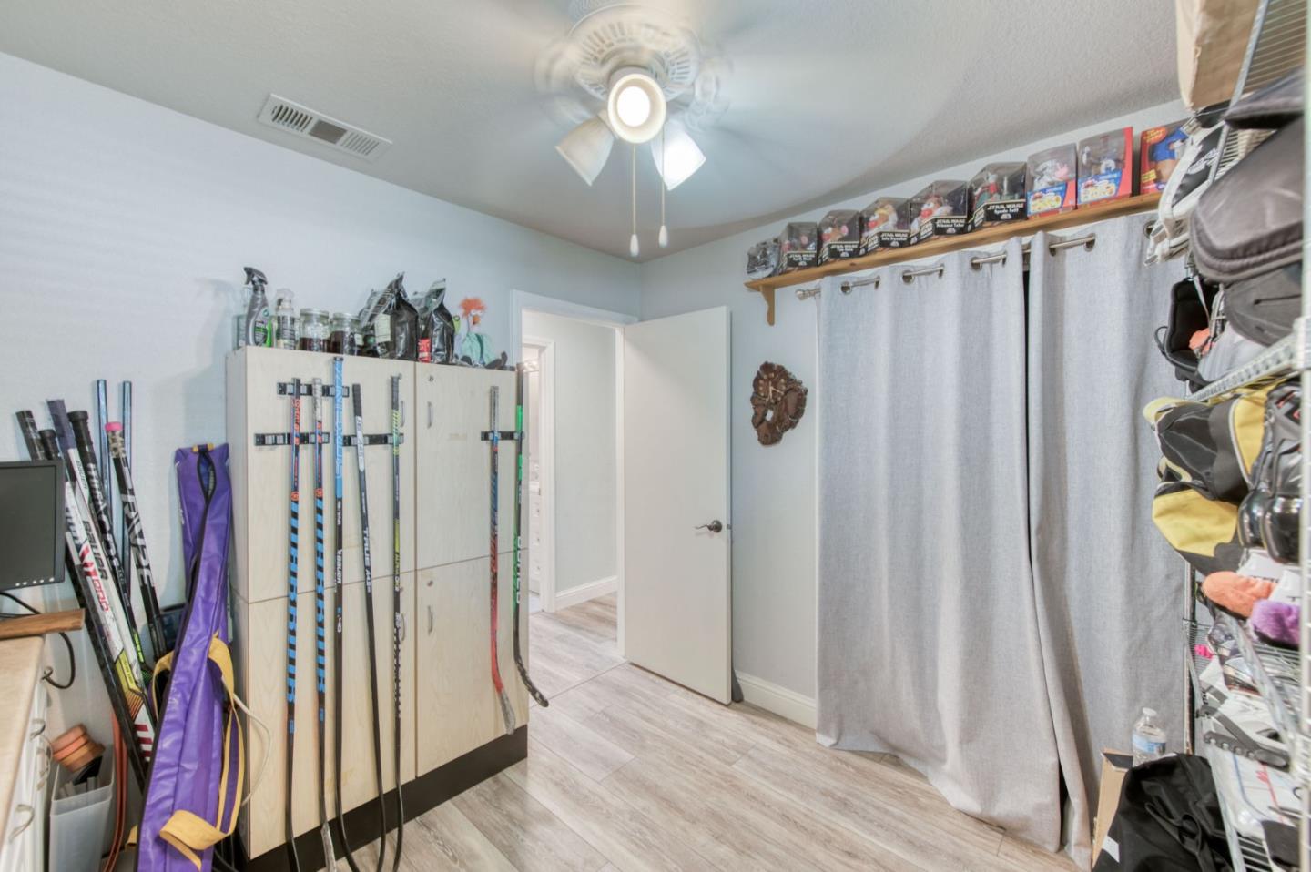 Detail Gallery Image 21 of 33 For 11 Magnolia Ave, Clovis,  CA 93611 - 4 Beds | 2 Baths