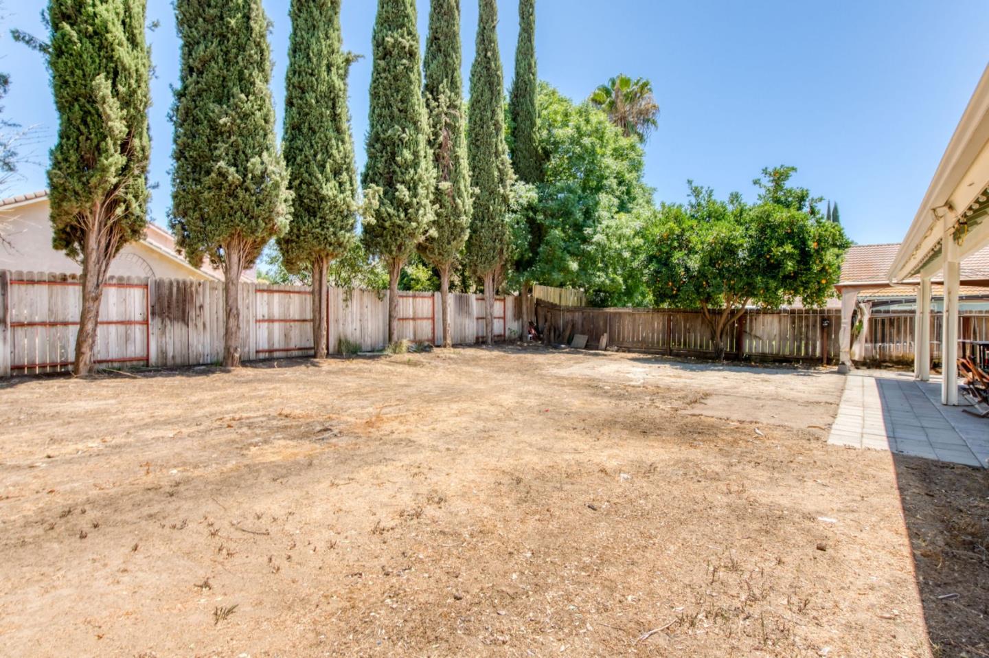 Detail Gallery Image 28 of 33 For 11 Magnolia Ave, Clovis,  CA 93611 - 4 Beds | 2 Baths