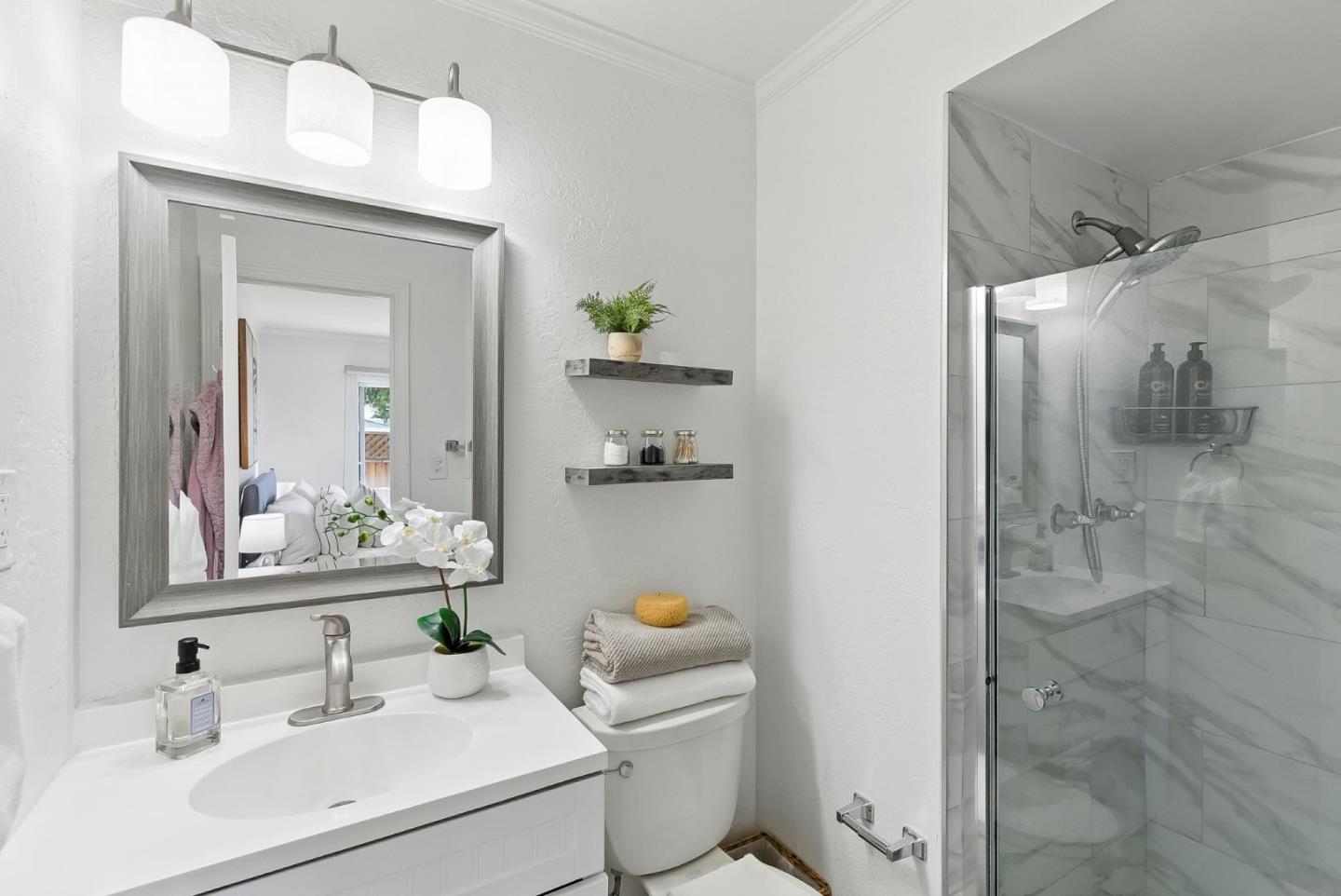 Detail Gallery Image 13 of 40 For 3015 Los Prados St #109,  San Mateo,  CA 94403 - 2 Beds | 2 Baths