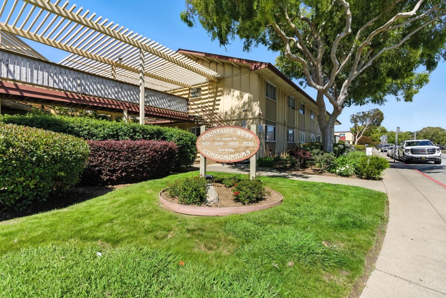 Detail Gallery Image 40 of 40 For 3015 Los Prados St #109,  San Mateo,  CA 94403 - 2 Beds | 2 Baths