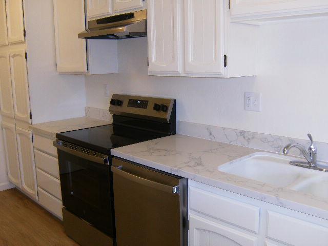 Detail Gallery Image 9 of 32 For 1310 Primavera St #118,  Salinas,  CA 93901 - 2 Beds | 1/1 Baths