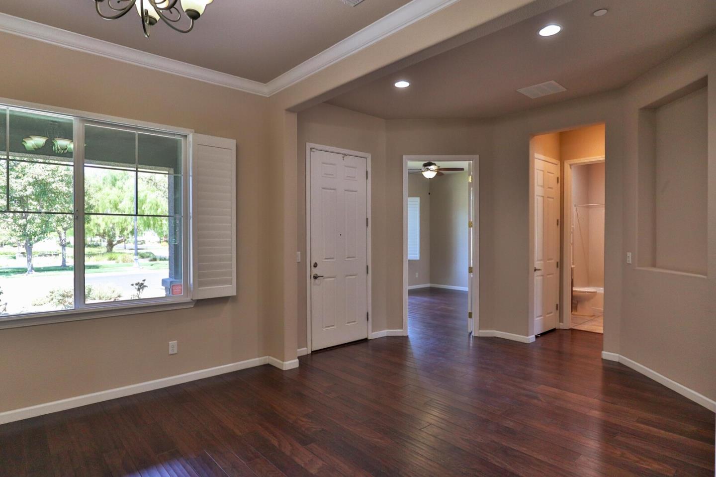 Detail Gallery Image 11 of 107 For 2690 Steeple Run Ln, Manteca,  CA 95336 - 3 Beds | 2 Baths