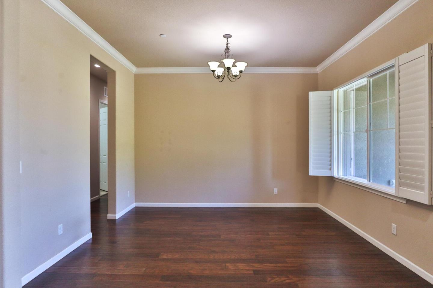 Detail Gallery Image 12 of 107 For 2690 Steeple Run Ln, Manteca,  CA 95336 - 3 Beds | 2 Baths