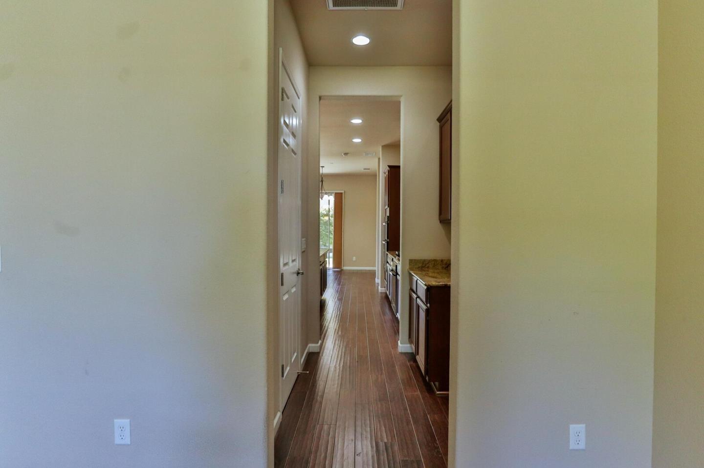 Detail Gallery Image 17 of 107 For 2690 Steeple Run Ln, Manteca,  CA 95336 - 3 Beds | 2 Baths